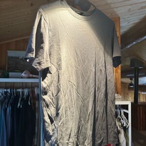 Robert Barakett Classic Gray Short Sleeve Tee